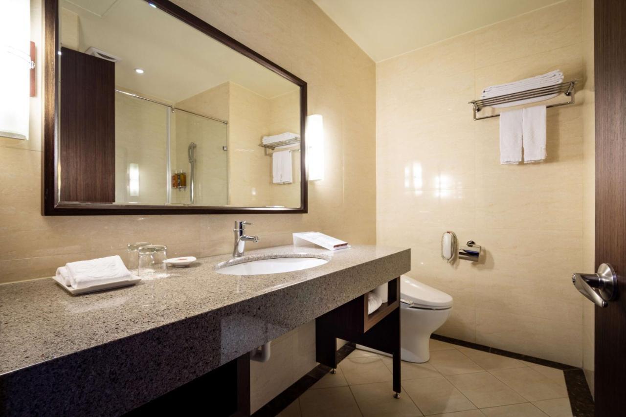 Lailai Hotel Taichung Exterior foto