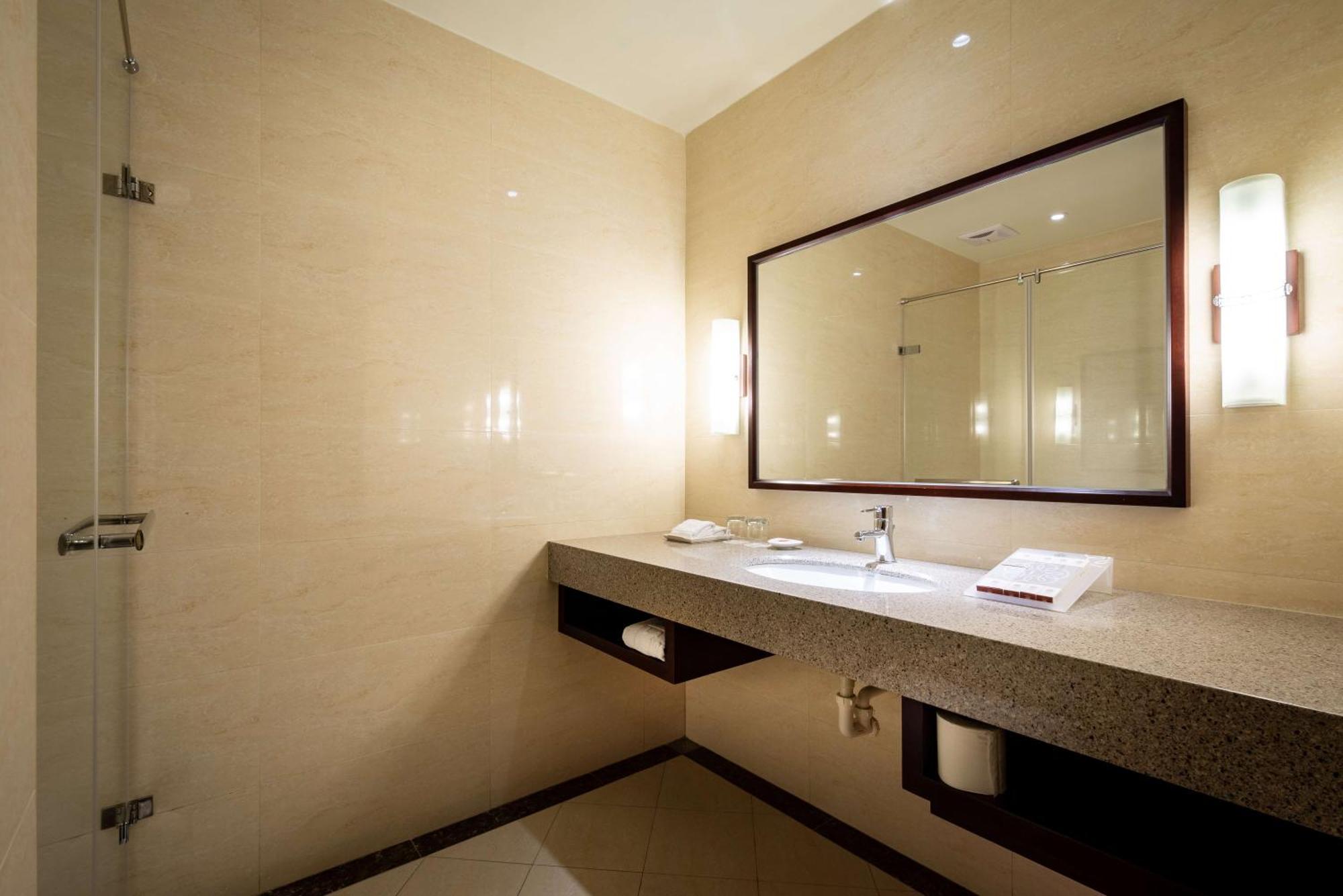 Lailai Hotel Taichung Exterior foto