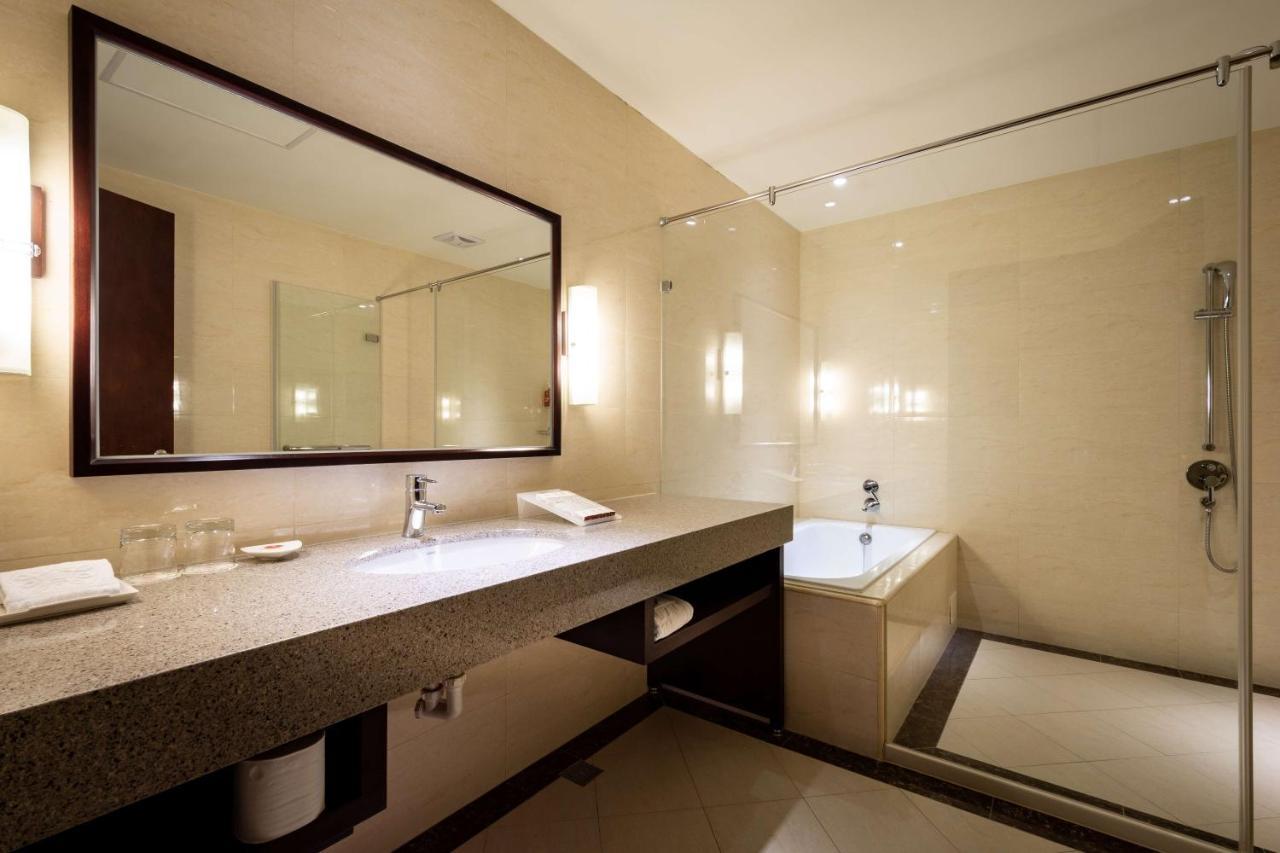 Lailai Hotel Taichung Exterior foto